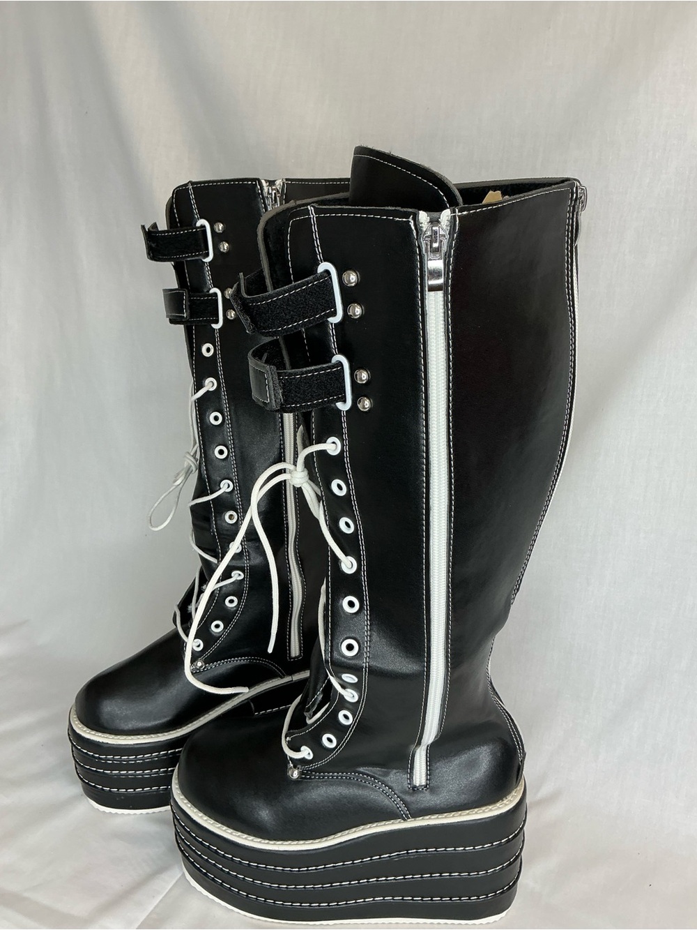2112 - Black Platform Lace-Up Knee-High Boots